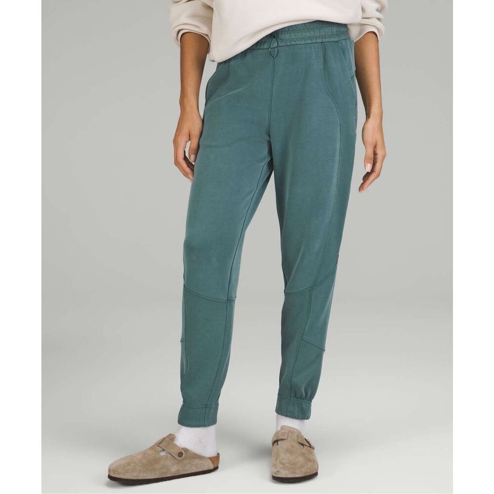Lululemon Brushed Softstreme Ribbed High-Rise Jogger Green Jasper Size 2